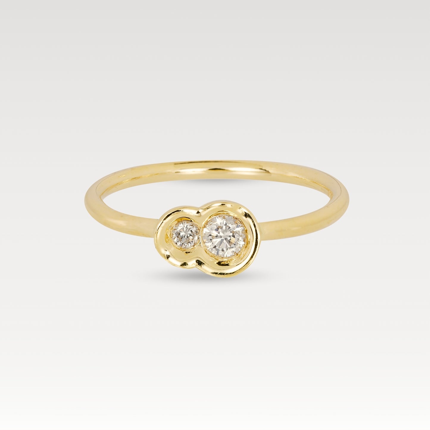 White Diamond Round Obi Skai no.2 Ring