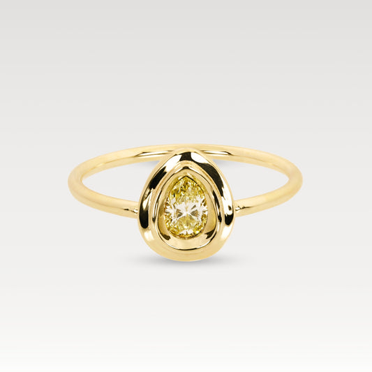 Yellow diamond pear-cut obi skai #1 ring