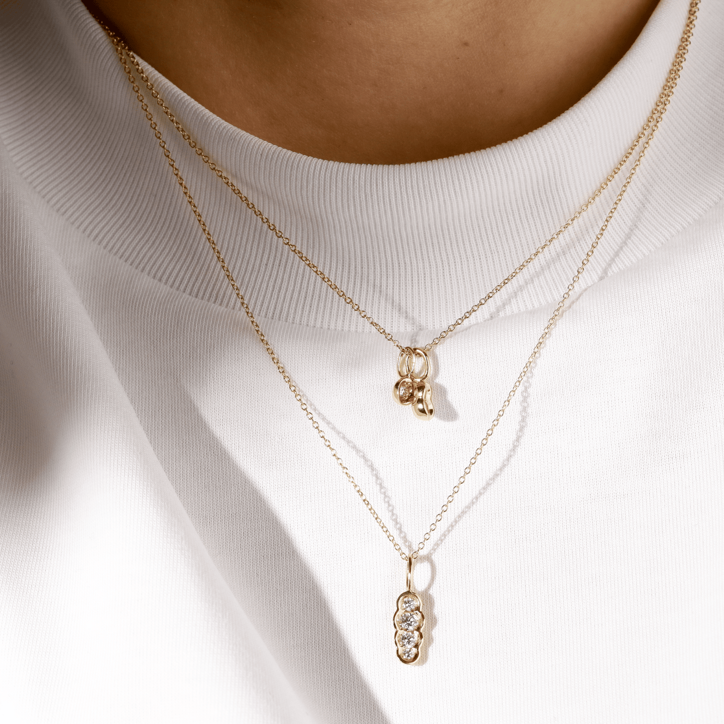 White diamond north-south Obi no.4 pendant